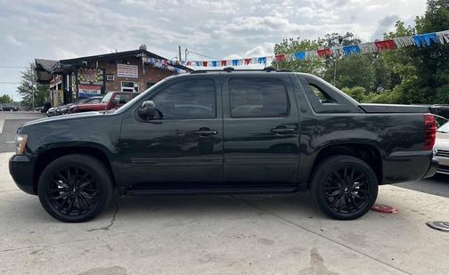 Fairway Metallic 2013 Chevrolet Avalanche LS