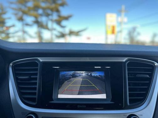 2018 Hyundai Accent SE