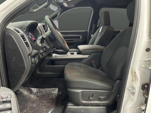 2025 RAM 2500 Big Horn Crew Cab 4x4 8' Box