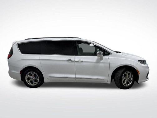 2021 Chrysler Pacifica Hybrid Limited