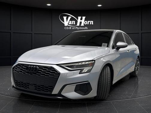 Florett Silver Metallic 2023 Audi A3 Premium