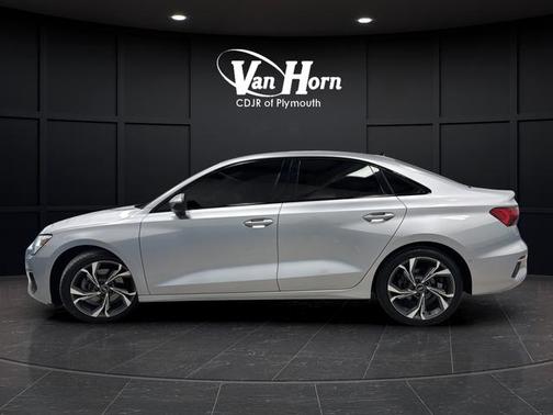 Florett Silver Metallic 2023 Audi A3 Premium