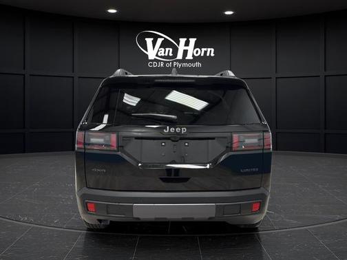 Diamond Black Crystal Pearlcoat 2026 Jeep Cherokee Limited