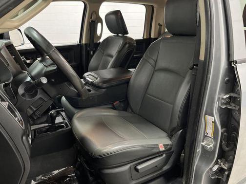 2019 RAM 2500 Tradesman Crew Cab 4x4 8' Box