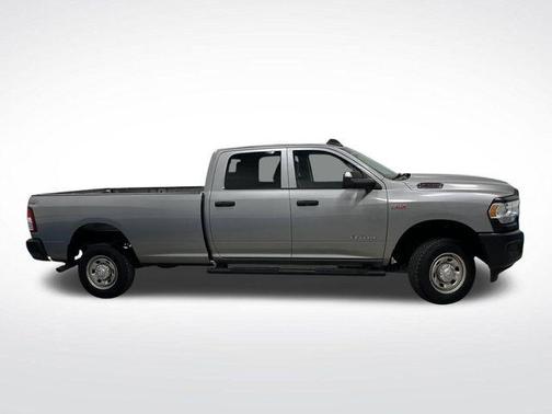 2019 RAM 2500 Tradesman Crew Cab 4x4 8' Box