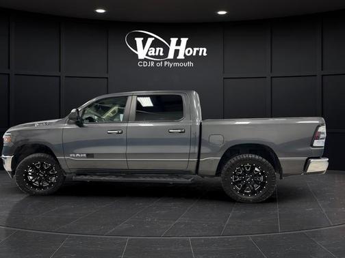 Granite Crystal Metallic Clearcoat 2019 RAM 1500 Big Horn