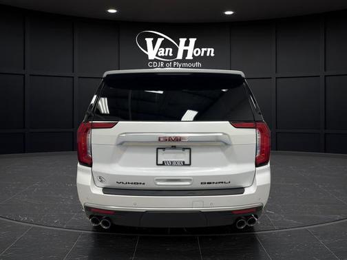 White Frost Tricoat 2024 GMC Yukon Denali