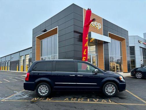 2016 Chrysler Town & Country Limited