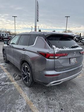 2022 Mitsubishi Outlander 