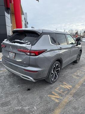 2022 Mitsubishi Outlander 