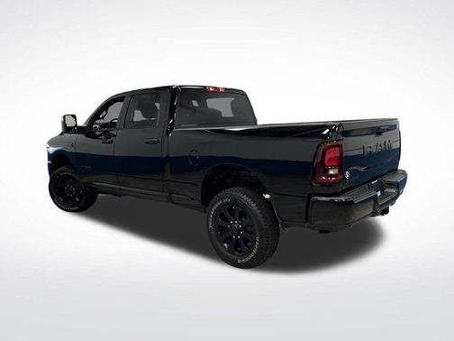 2025 RAM 2500 Lone Star Crew Cab 4x4 6'4' Box