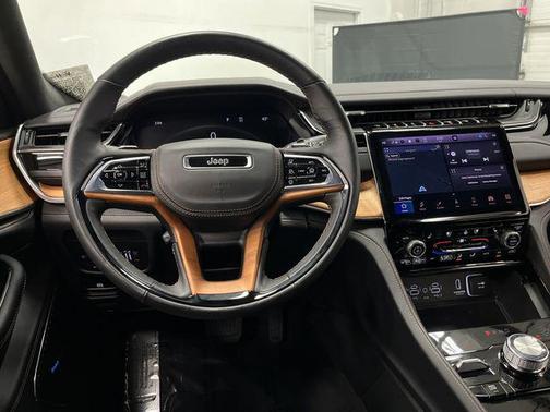 2025 Jeep Grand Cherokee L Summit Reserve