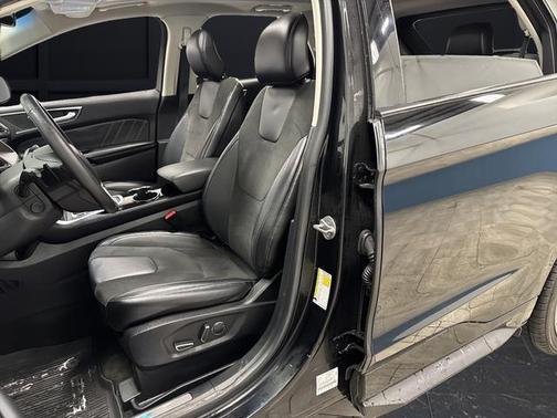 2018 Ford Edge Sport