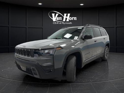 Sting-Gray Clearcoat 2027 Jeep Cherokee Laredo