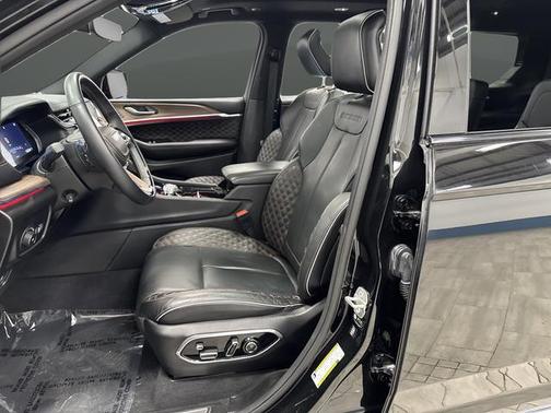 2024 Jeep Grand Cherokee L Summit