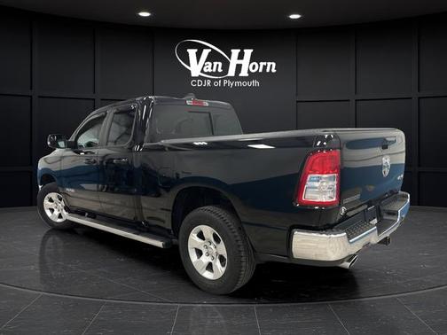 Diamond Black Crystal Pearlcoat 2021 RAM 1500 Big Horn/Lone Star