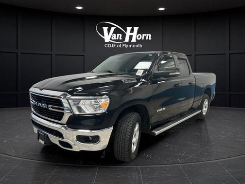 Diamond Black Crystal Pearlcoat 2021 RAM 1500 Big Horn/Lone Star