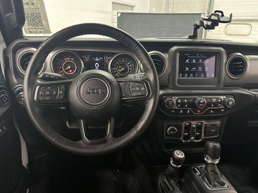 2022 Jeep Gladiator Willys 4x4