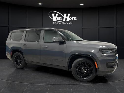 Baltic Gray Metallic Clearcoat 2022 Jeep Wagoneer Series III 4x4