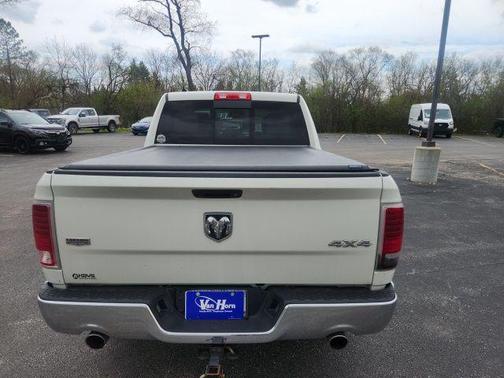 Pearl White 2018 RAM 1500 Laramie