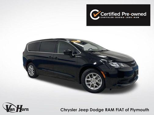 2023 Chrysler Voyager LX