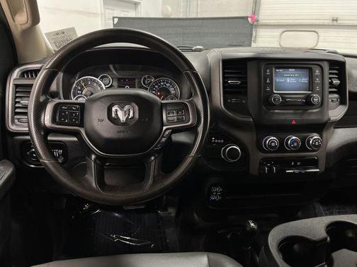 2019 RAM 2500 Tradesman Crew Cab 4x4 8' Box