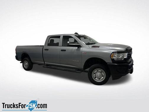 2019 RAM 2500 Tradesman Crew Cab 4x4 8' Box