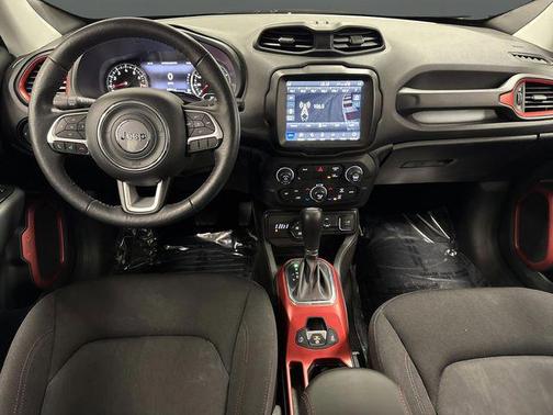 2021 Jeep Renegade Trailhawk