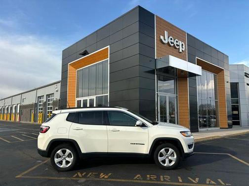 White Clearcoat 2021 Jeep Compass Latitude