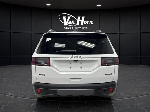 Bright White Clearcoat 2026 Jeep Cherokee Laredo 4x4