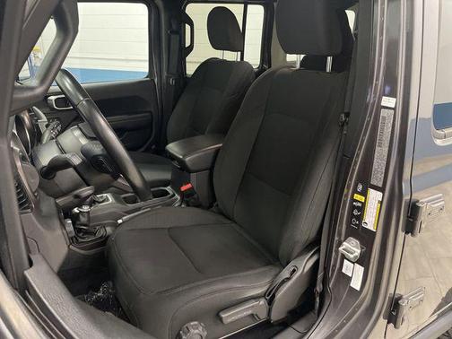 2020 Jeep Wrangler Unlimited Willys 4X4