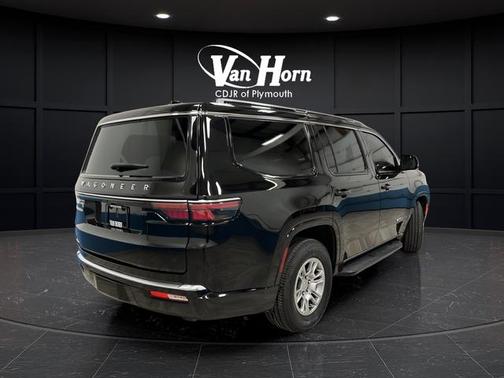 Diamond Black Crystal Pearlcoat 2023 Jeep Wagoneer Series I 4x4