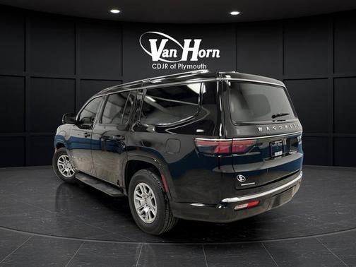 Diamond Black Crystal Pearlcoat 2023 Jeep Wagoneer Series I 4x4