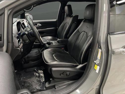 2020 Chrysler Pacifica Hybrid Limited