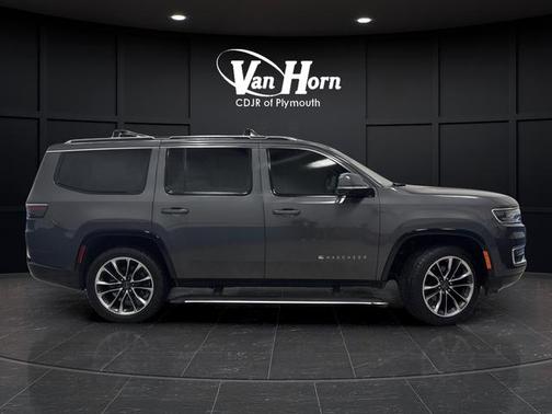 2022 Jeep Wagoneer Series III 4x4