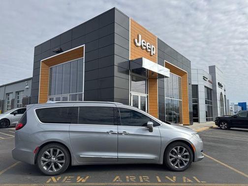 2019 Chrysler Pacifica Limited