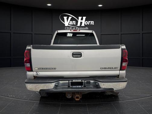 2004 Chevrolet Silverado 2500 LS H/D Crew Cab