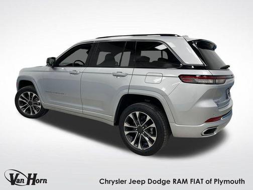 2022 Jeep Grand Cherokee Overland