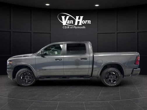 Granite Crystal Metallic Clearcoat 2025 RAM 1500 Big Horn/Lone Star