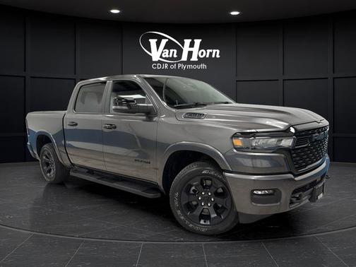 Granite Crystal Metallic Clearcoat 2025 RAM 1500 Big Horn/Lone Star