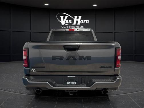 Granite Crystal Metallic Clearcoat 2025 RAM 1500 Big Horn/Lone Star