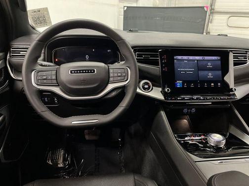 2024 Jeep Wagoneer Series II Carbide