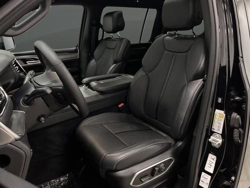 2024 Jeep Wagoneer Series II Carbide