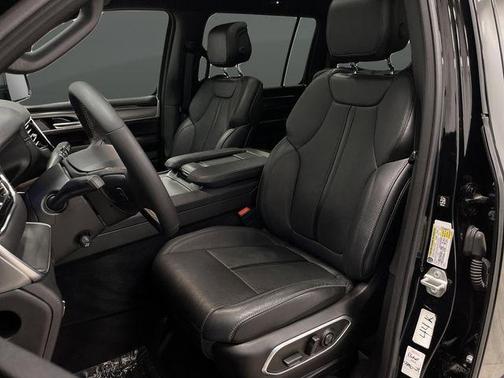 2024 Jeep Wagoneer Series II Carbide