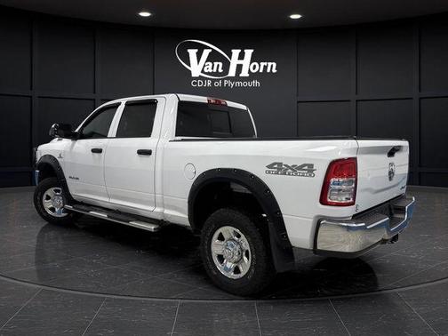 2021 RAM 2500 Tradesman Crew Cab 4x4 6'4' Box