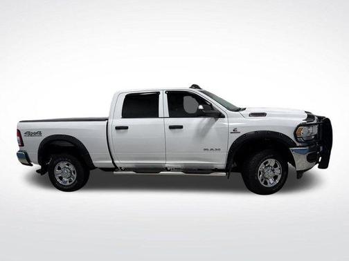 2021 RAM 2500 Tradesman Crew Cab 4x4 6'4' Box