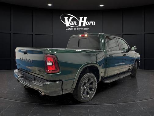 Serrano Green Metallic 2026 RAM 1500 Big Horn/Lone Star