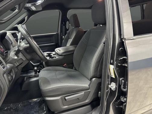 2023 RAM 2500 Tradesman Crew Cab 4x4 6'4' Box