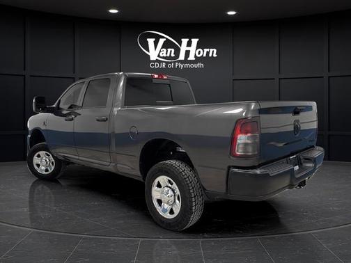 2023 RAM 2500 Tradesman Crew Cab 4x4 6'4' Box