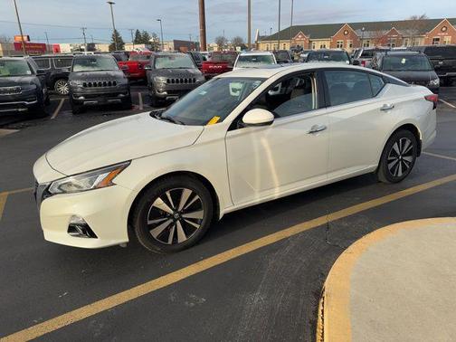 2020 Nissan Altima 2.5 SV